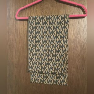 Michael Kors scarf
